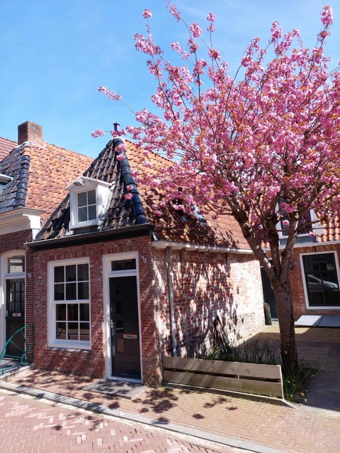 Gasthuis Dokkum Exterior photo